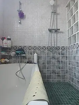 mirrowhot online show from 02.18.25