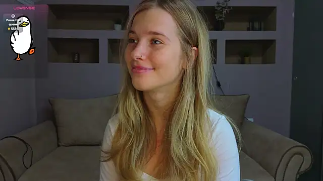 LinaCristonsen online show from 11.06.25