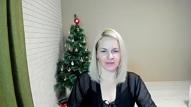 Snapshot of Alicee_Gracee chatting on 01.21.25 Alicee Gracee online show from 01.21.25