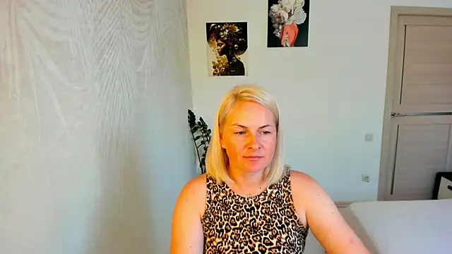 Snapshot of Alicee_Gracee chatting on 07.06.26 Alicee Gracee online show from 07.06.26