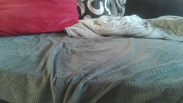 Snapshot of thoma87a chatting on 03.06.25 thoma87a online show from 03.06.25