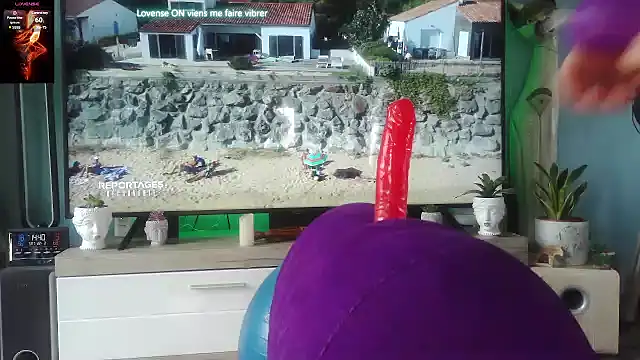 Snapshot of thoma87a chatting on 03.22.25 thoma87a online show from 03.22.25