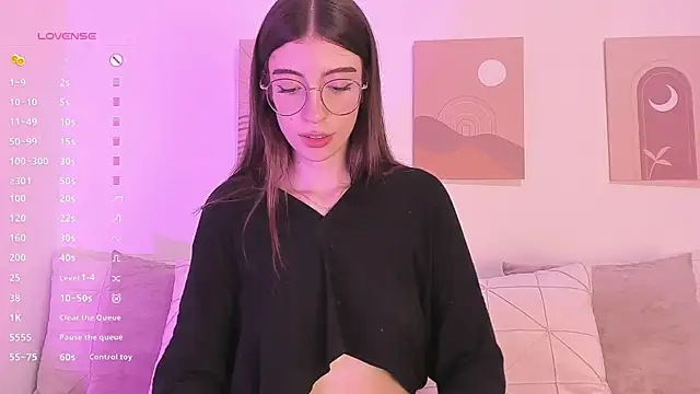 Mia Heartt online show from 03.18.25