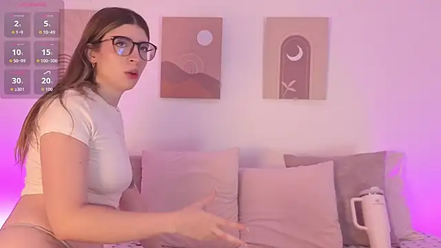 Mia Heartt online show from 02.15.26