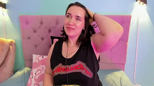 kyoakane online show from 12.05.24