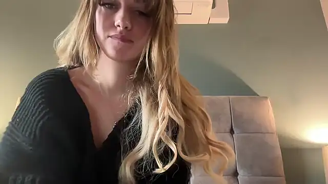 LustfulLuna  online show from 02.08.25