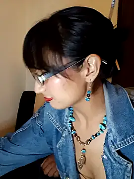 Lucy Chery online show from 05.05.26