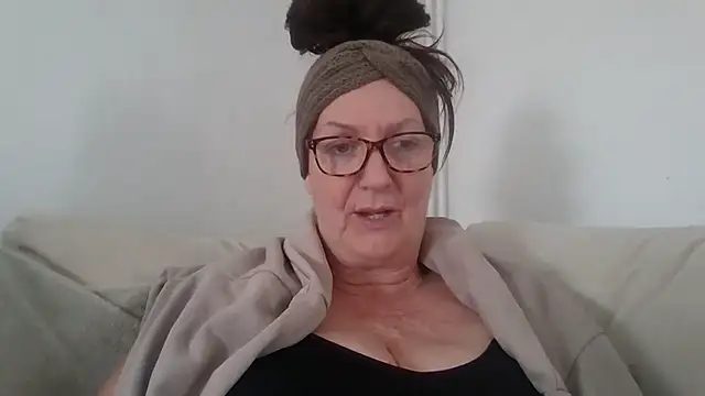 Tillieuk online show from 06.04.26