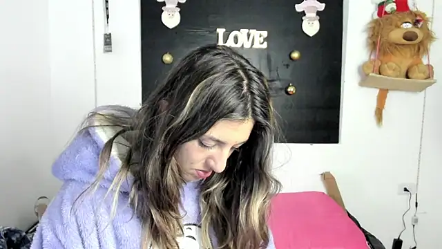 queen-natty online show from 12.09.24