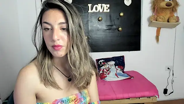 queen-natty online show from 12.10.24