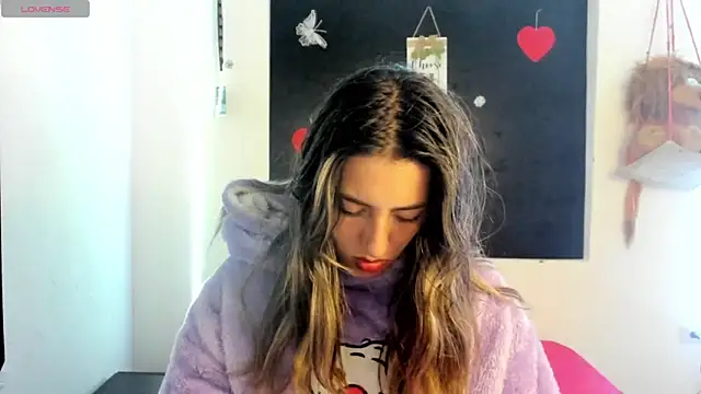 queen-natty online show from 01.14.25