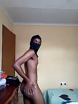 Snapshot of FuckMeNice24 chatting on 03.04.25 FuckMeNice24 online show from 03.04.25