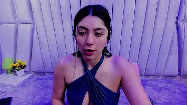 Snapshot of Lucy_Anall_ chatting on 11.04.25 Lucy Anall online show from 11.04.25