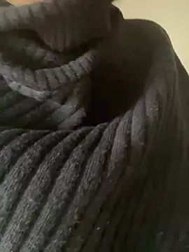 Bella0815 online show from 12.15.24