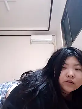 Snapshot of hello098712 chatting on 03.04.25 hello098712 online show from 03.04.25