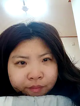 Snapshot of hello098712 chatting on 03.11.25 hello098712 online show from 03.11.25