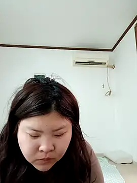 Snapshot of hello098712 chatting on 03.21.25 hello098712 online show from 03.21.25