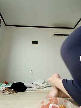 Snapshot of hello098712 chatting on 09.20.25 hello098712 online show from 09.20.25