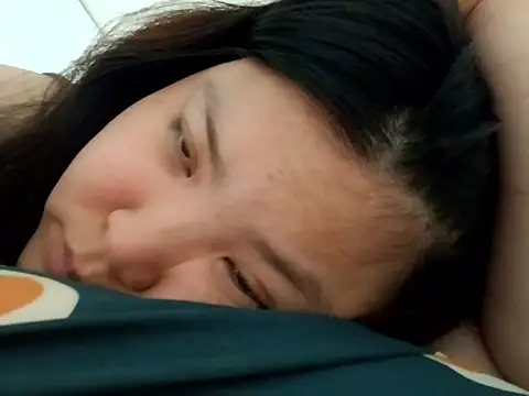 Snapshot of hello098712 chatting on 10.08.25 hello098712 online show from 10.08.25