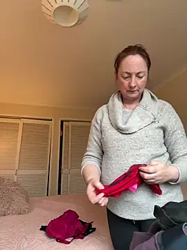 LouiseTswing online show from 02.23.25