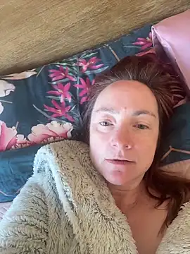 LouiseTswing online show from 03.26.26