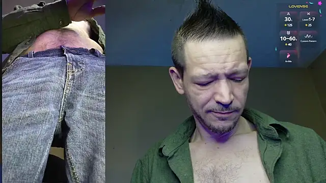 Snapshot of MasterForgedRayy chatting on 01.20.25 MasterForgedRayy online show from 01.20.25