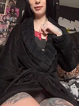 MissMidnightUK online show from 02.13.26