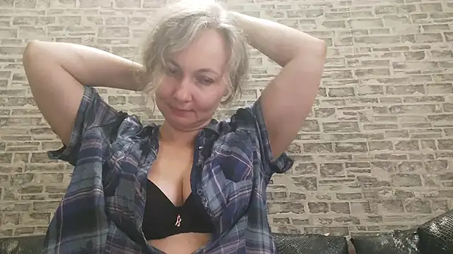 EdithManning online show from 11.12.25