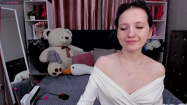 Snapshot of MiaKarlos chatting on 02.23.25 MiaKarlos online show from 02.23.25