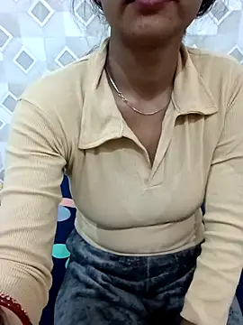 Snapshot of maftel chatting on 11.26.25 maftel online show from 11.26.25