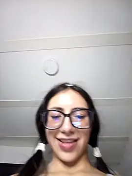 MissAfroditha online show from 11.25.25