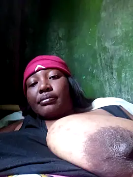 Snapshot of chubbydoll122 chatting on 09.11.25 chubbydoll122 online show from 09.11.25