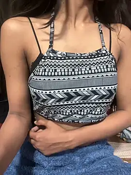 Snapshot of Snappy_girl chatting on 12.29.24 Snappy girl online show from 12.29.24