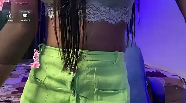 Snapshot of Snappy_girl chatting on 01.18.25 Snappy girl online show from 01.18.25