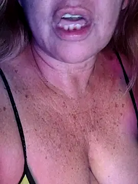 Snapshot of Kasandra_Ho chatting on 11.28.25 Kasandra Ho online show from 11.28.25