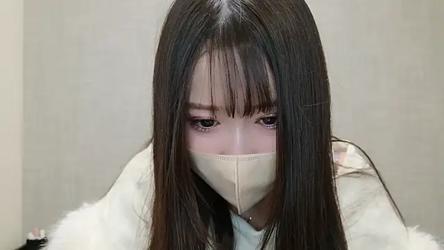 Snapshot of -SHIZUKU- chatting on 12.16.24 -SHIZUKU- online show from 12.16.24