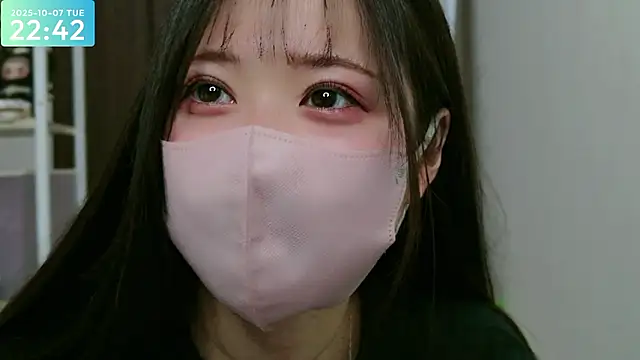 Snapshot of -SHIZUKU- chatting on 10.07.25 -SHIZUKU- online show from 10.07.25