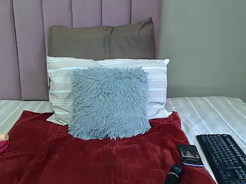 Snapshot of SexyRider200 chatting on 12.06.24 SexyRider200 online show from 12.06.24