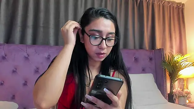 JulietShy online show from 12.29.24