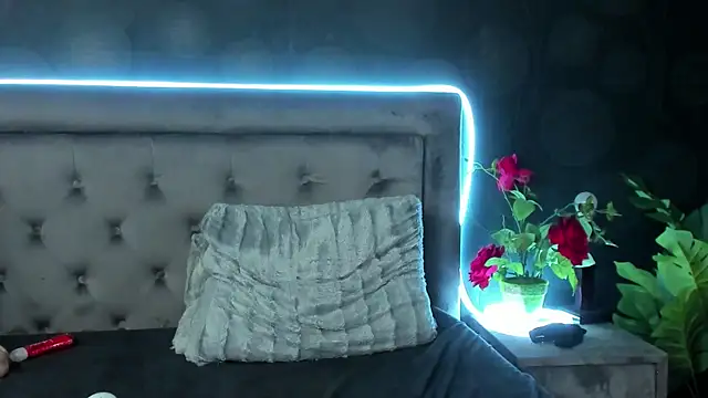 JulietShy online show from 03.06.25