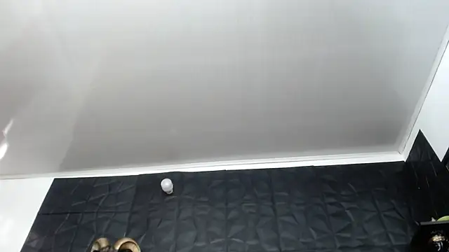 Snapshot of Hanna_Fox_69 chatting on 10.22.25 Hanna Fox 69 online show from 10.22.25