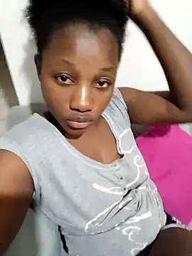 Snapshot of kharoll chatting on 03.13.25 kharoll online show from 03.13.25