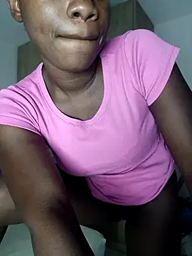 Snapshot of kharoll chatting on 09.26.25 kharoll online show from 09.26.25