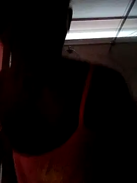 Snapshot of kharoll chatting on 11.29.25 kharoll online show from 11.29.25