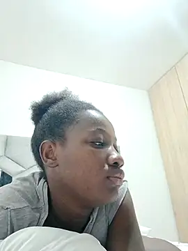 Snapshot of kharoll chatting on 12.02.25 kharoll online show from 12.02.25