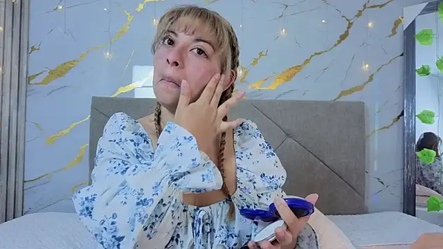 agatha 97  online show from 10.15.25