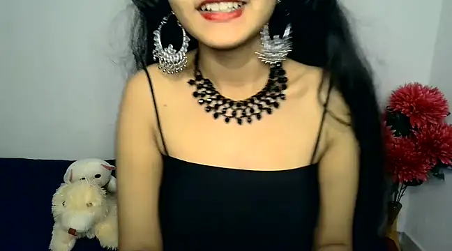 SUZY FROMUS online show from 12.08.24