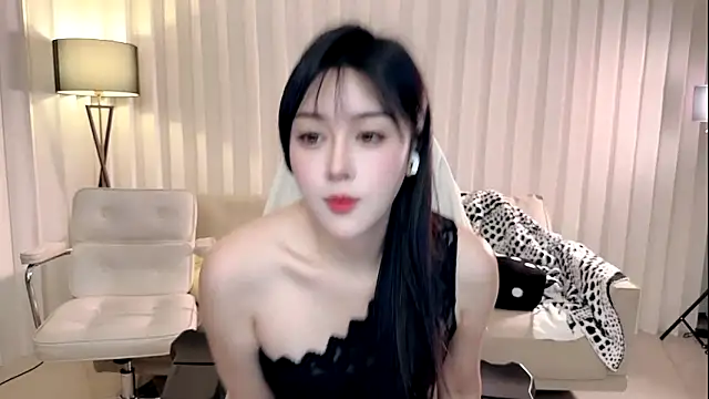 K-moumou online show from 09.25.25