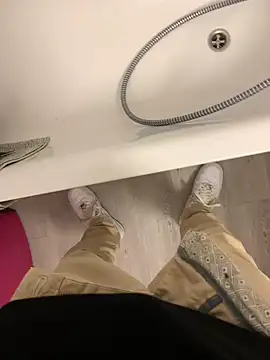 Snapshot of solomec chatting on 02.04.25 solomec online show from 02.04.25