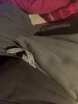 Snapshot of solomec chatting on 02.28.25 solomec online show from 02.28.25